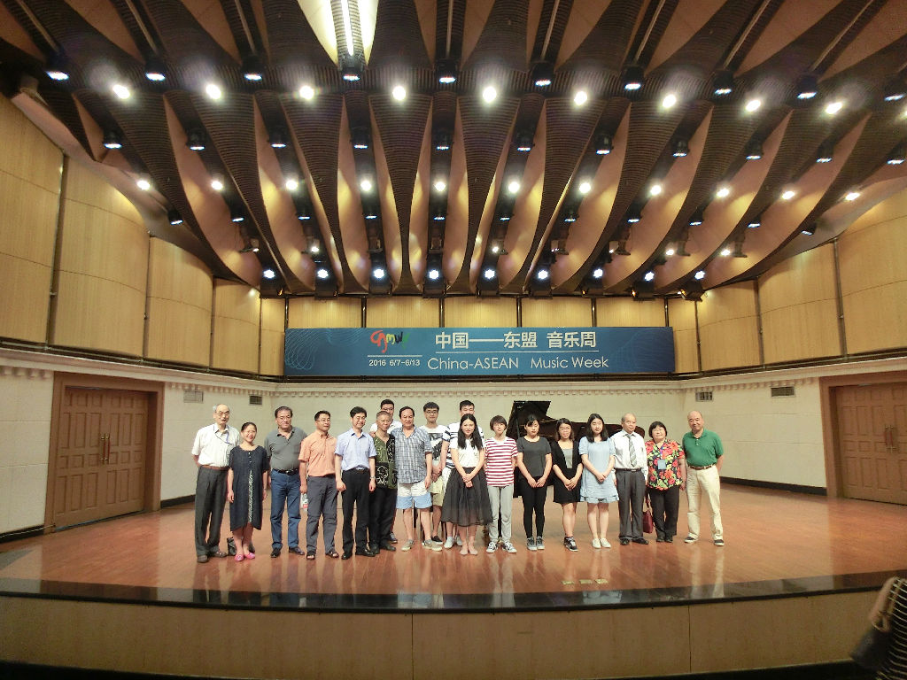 2016东盟音乐周大合影.jpg