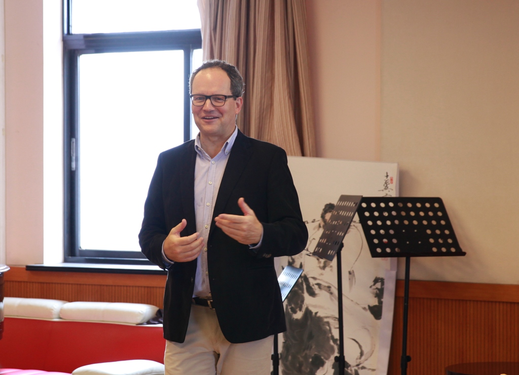 Martin Bruns教授.JPG