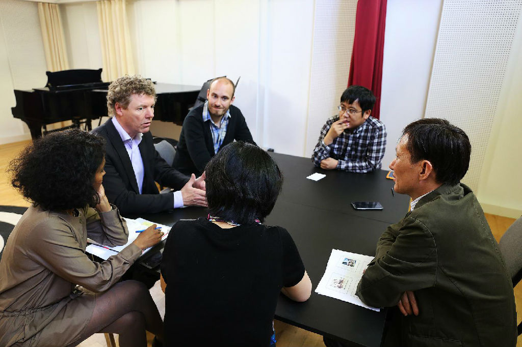 丹麦方与我方就远程项目的各方面开展讨论